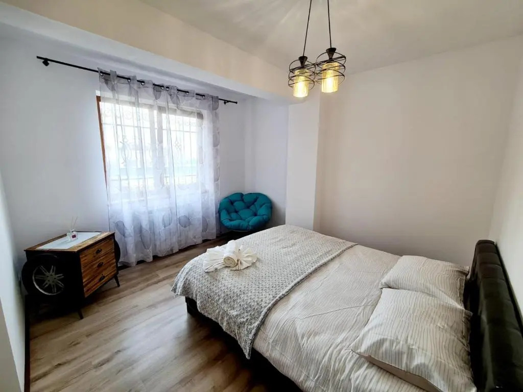 R.O.S.E. Apartment
