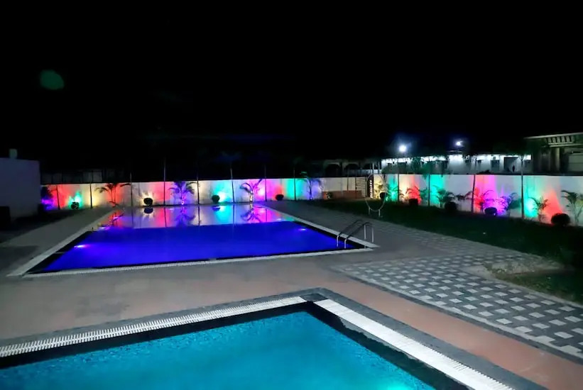 Js Grand Club And Resort