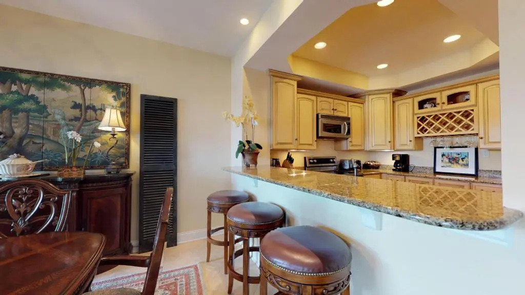 7124 Harbourside I