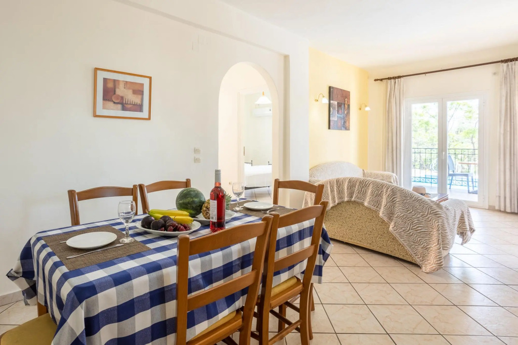 Villa Youla Large Private Pool Walk to Beach Sea Views A C Wifi Car Not Required - 1025