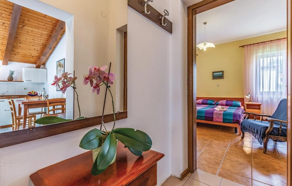 Beautiful Home in Porec With Wifi and 2 Bedrooms