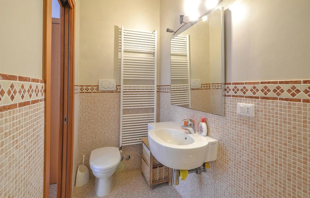 Stunning Apartment in Venezia With 2 Bedrooms and Wifi