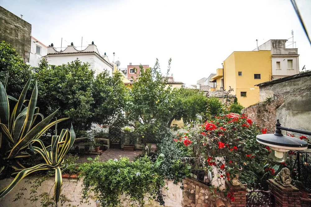 Il Carretto Taormina Center