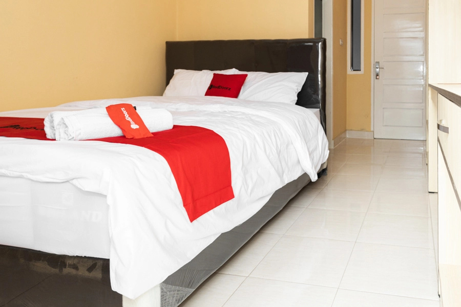 RedDoorz near Citraland Manado