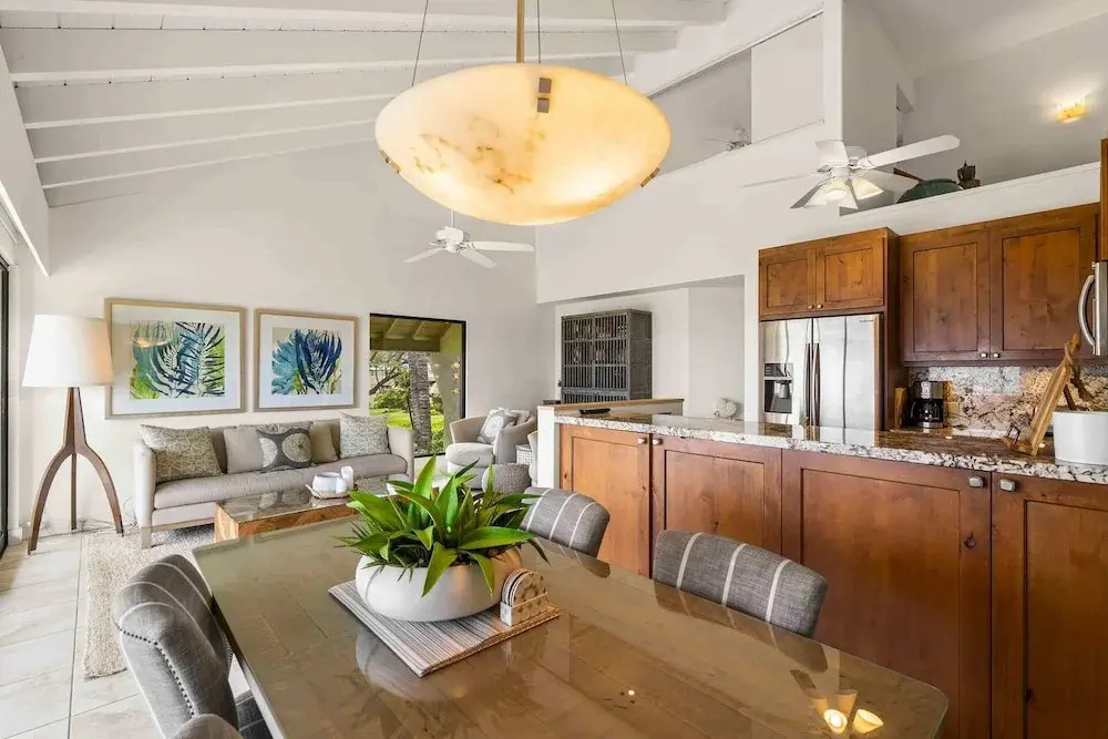 Maui Kamaole A-206 - Prime Location, Stunning Renovation, Large Lanai, Split AC!