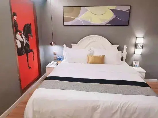 Jiatai Chain Business Hotel (Zhuanghe High-speed Railway Station)