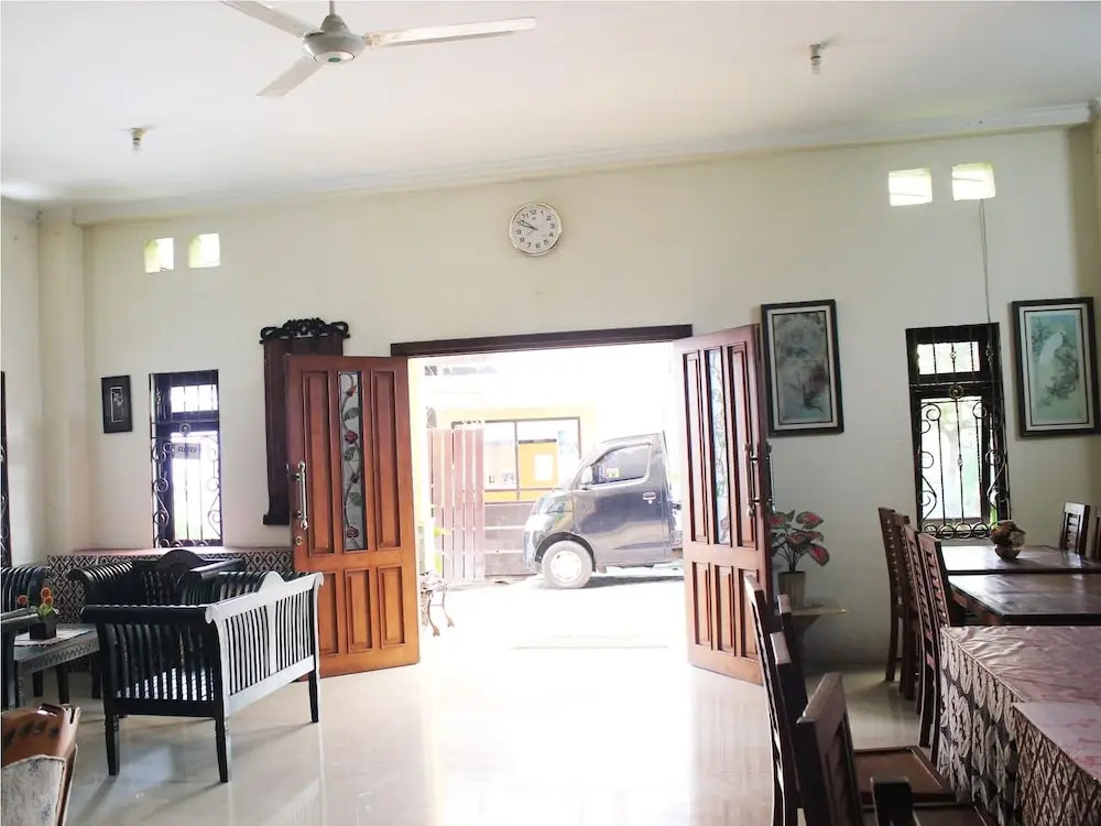NIDA Rooms Raya Tajem Sambi Sari