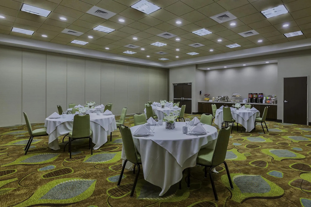 Hampton Inn & Suites Bend