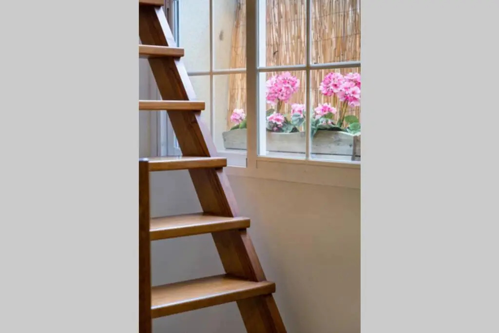 Pretty Duplex In Bohemian District-City Center