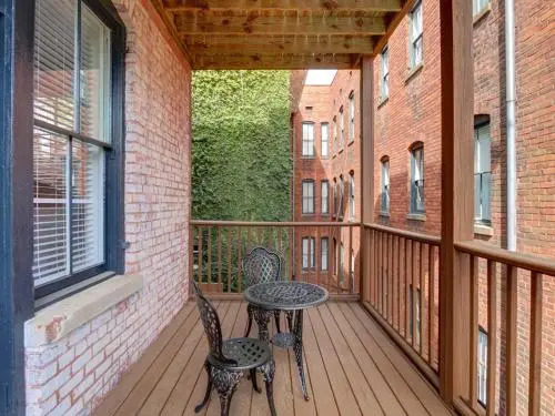 Lafayette Row Unit 2