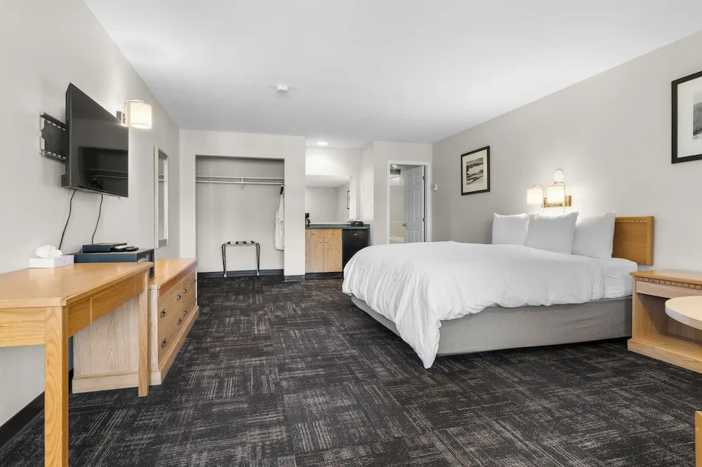 The Lodge at Arrow Lakes