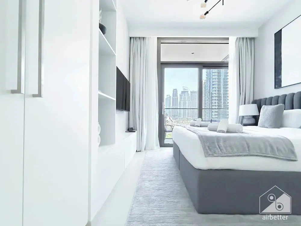 Elegance at Burj Crown Downtown Balcony & View