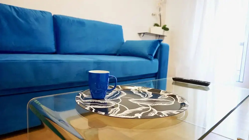 Central & Elegant Apt in Athens