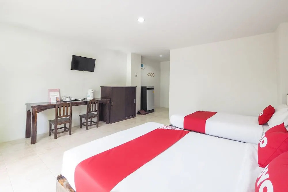Saensukkho Hotel Resort