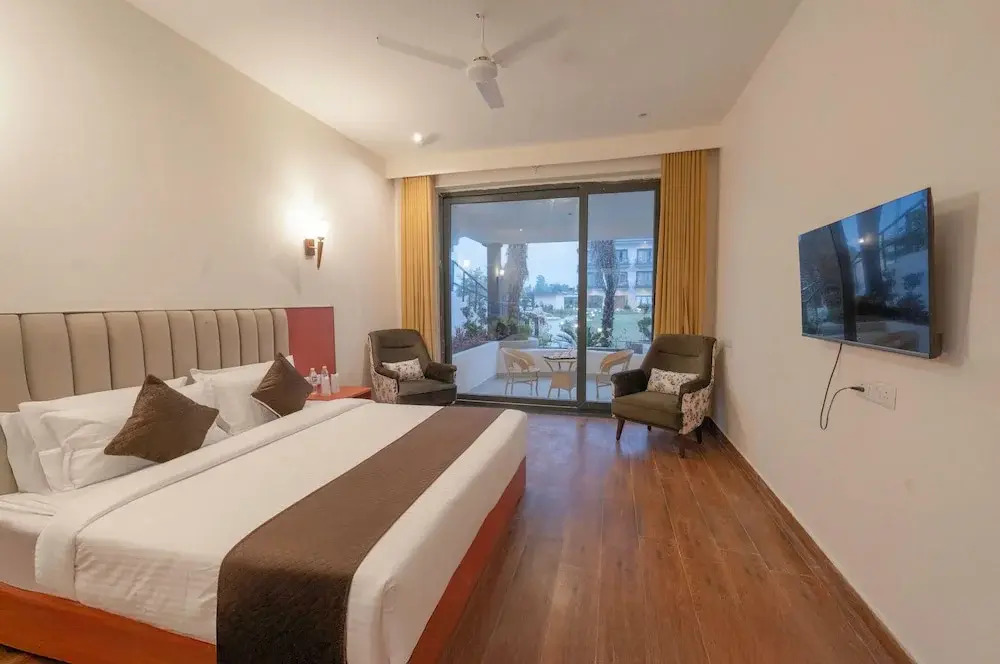 Vanashraya Corbett Resort