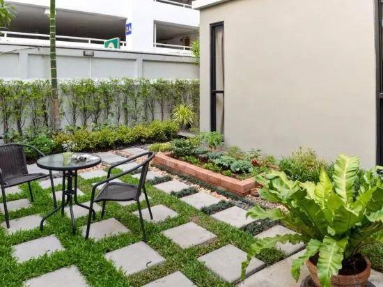 The Pad Silom