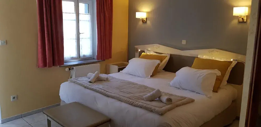 LOGIS - Hôtel & restaurant "Lenvie des mets"