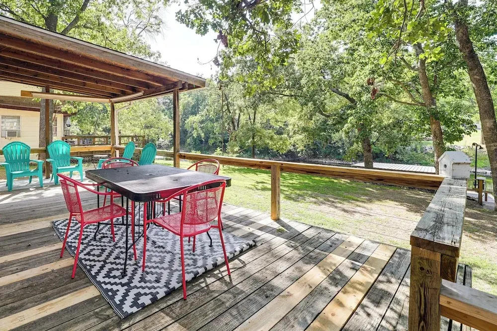 Deck + Dock Access: Lakefront Grove Cabin!