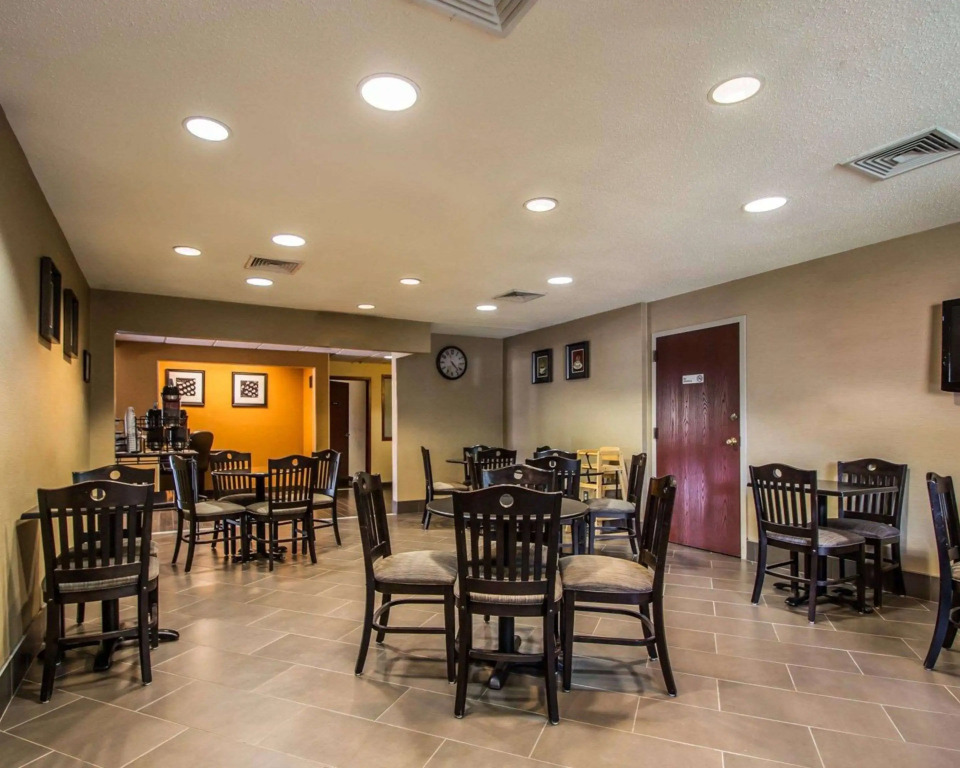 Quality Inn & Suites NJ State Capital Area