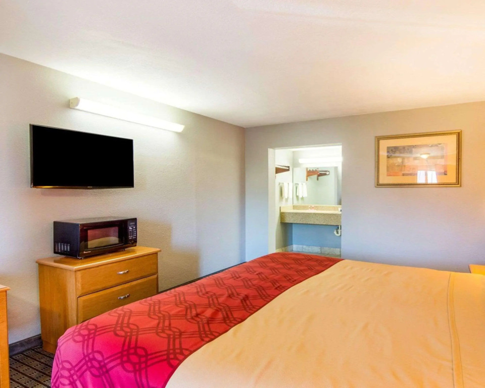 Econo Lodge near Wichita Falls Event Center