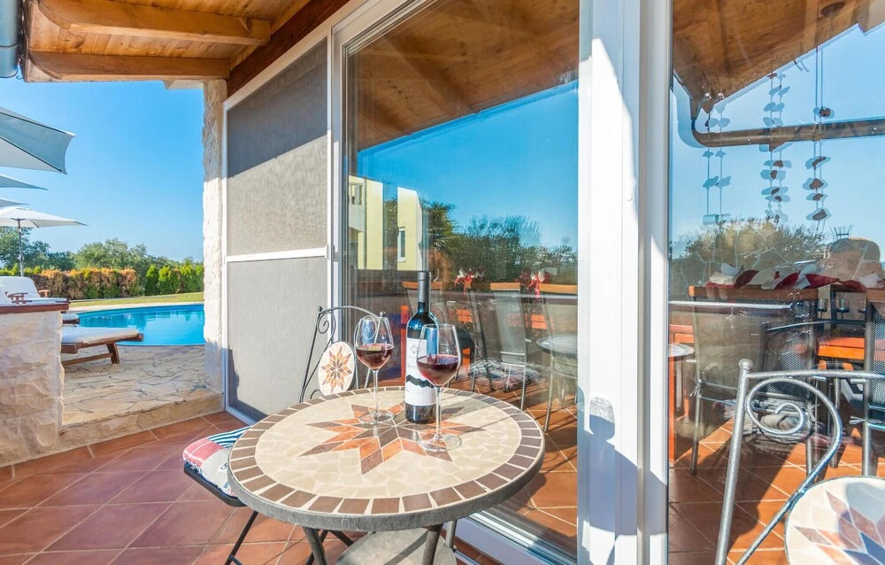 Awesome Home In Turanj