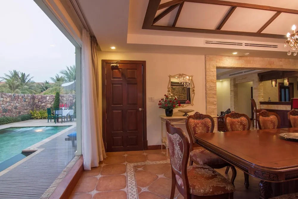 Angkor Palace Suite & Villa