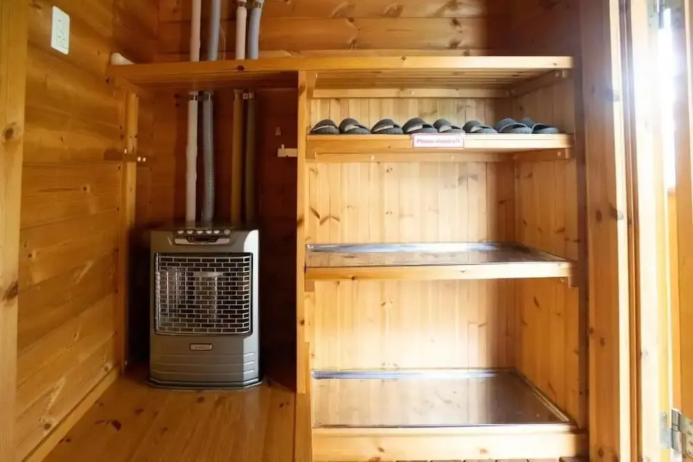 Powder Hut