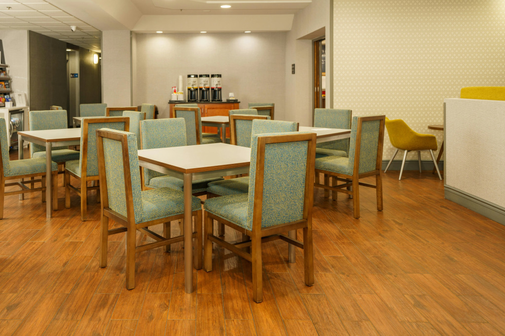 Hampton Inn Hutchinson