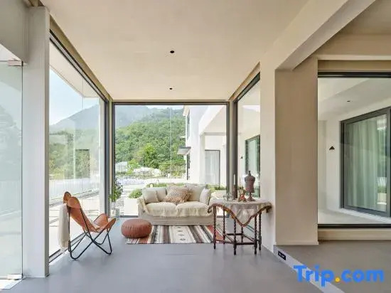 Yanan Villa