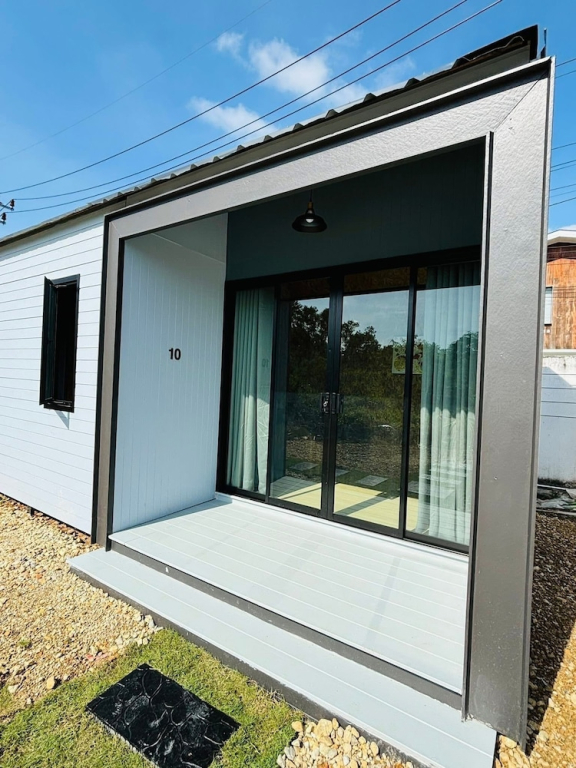 Tavana Residence