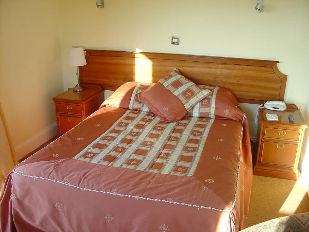 Bowood Park Hotel