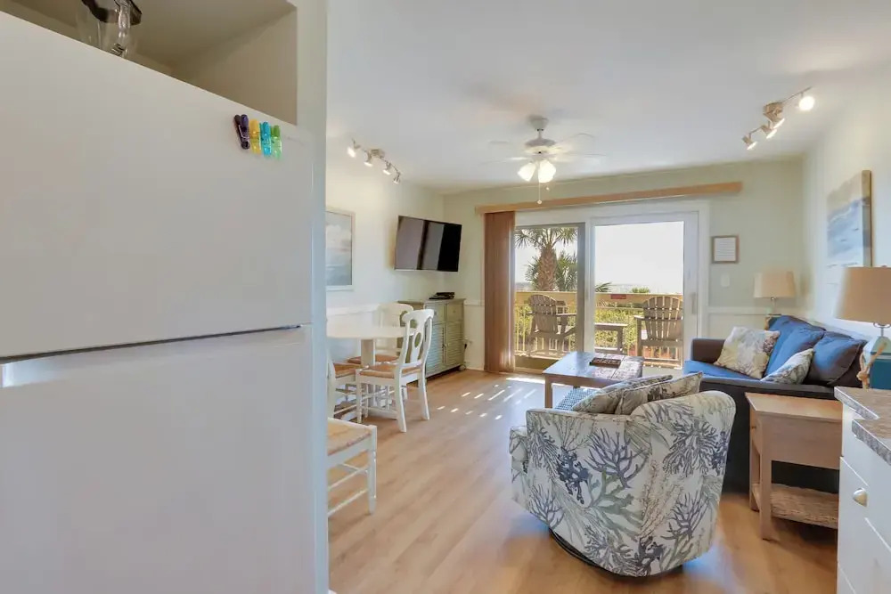 Oceanfront Breakers 137 Condo w/ Sunrise Views!