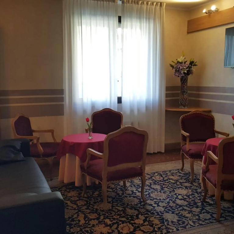 Hotel Ascot
