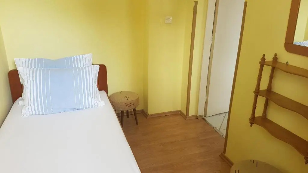 Apartment Mir