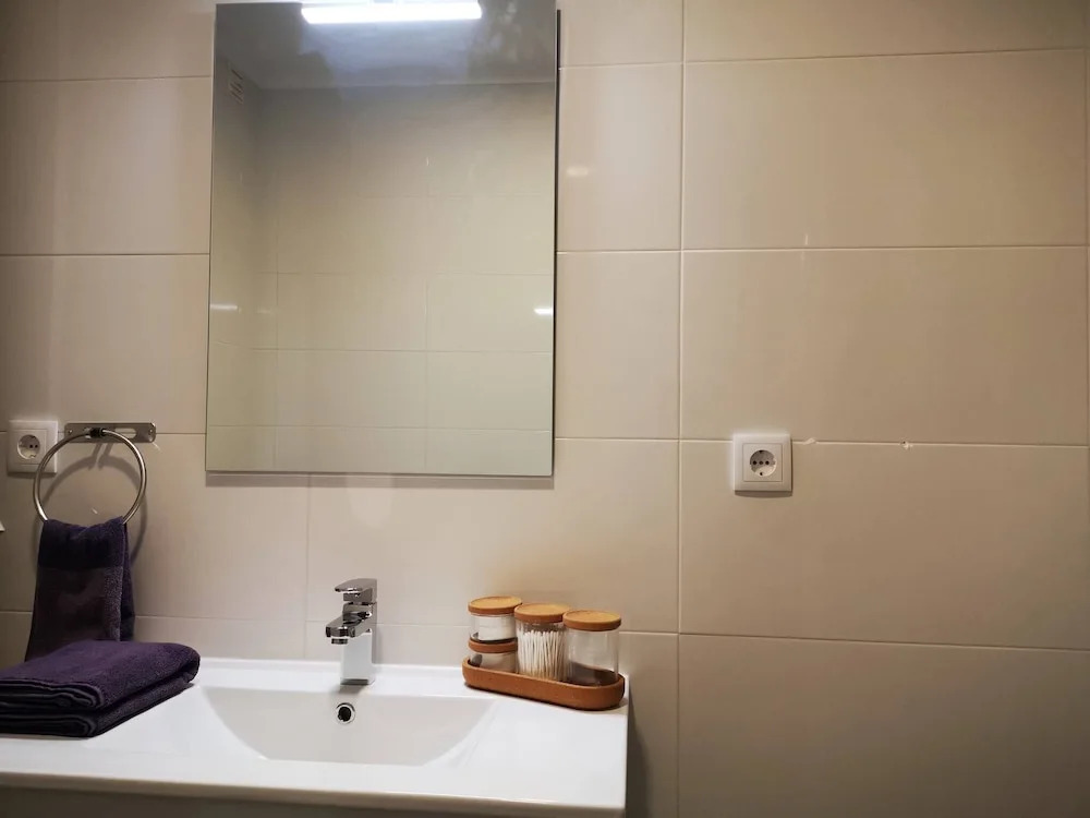 "room in Guest Room - Luxury Room For 6 - Guesthouse"