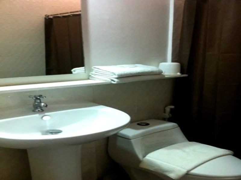 Myras Family Inn