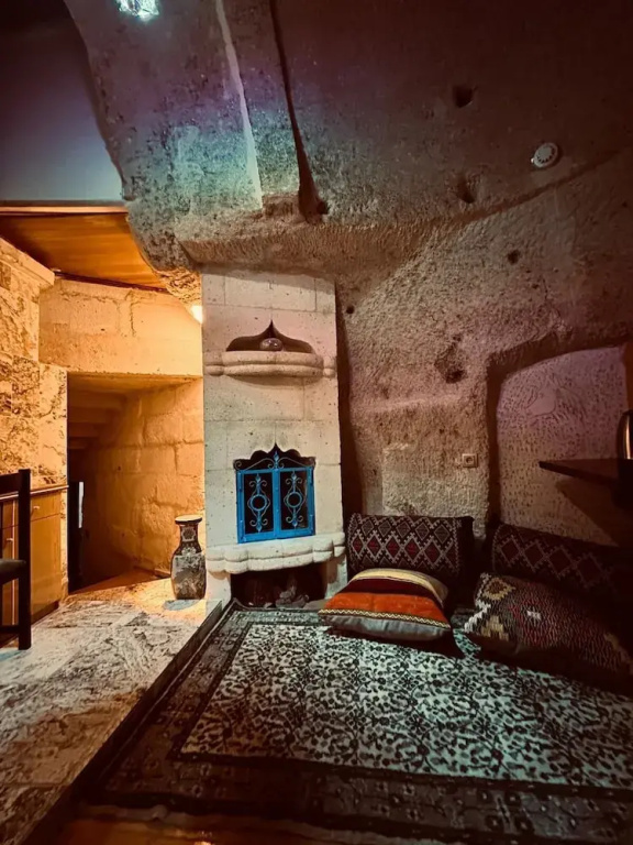 Mommys Cave Home