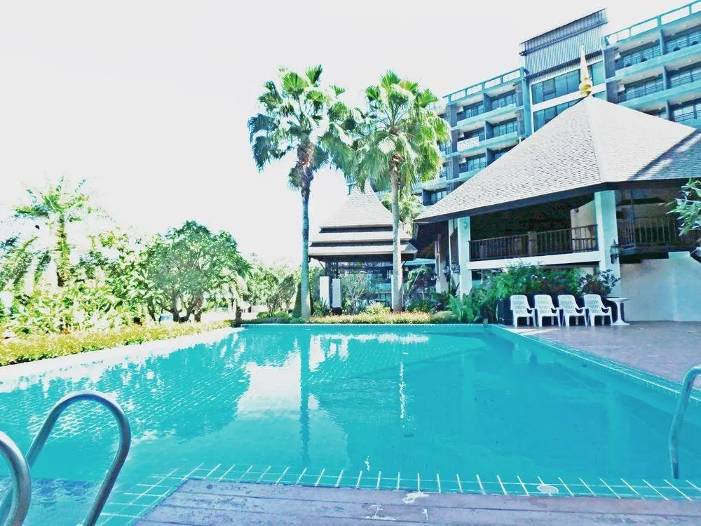 Baan Bangsarey Hotels