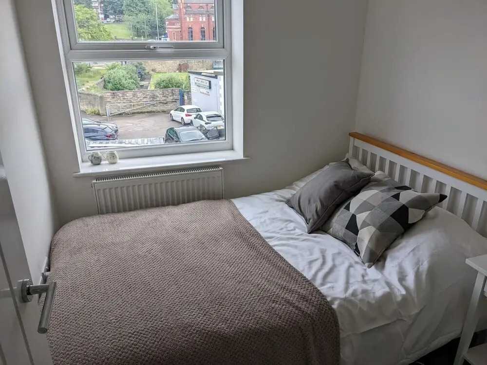 Beautiful and Spacious 4 Bedroom Home Armley Leeds