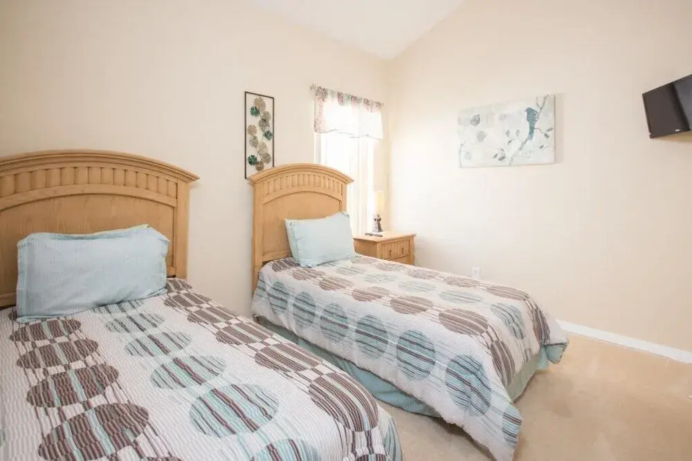 4 Bed Private Pool With Game Room 4 Bedroom Home by RedAwning
