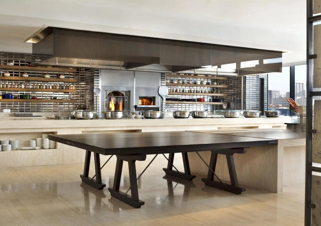 HUALUXE Shanghai Twelve At Hengshan by IHG