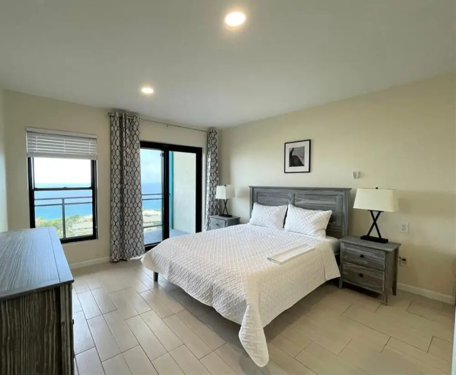 Hillsboro Residence & Suites Condo Hotel