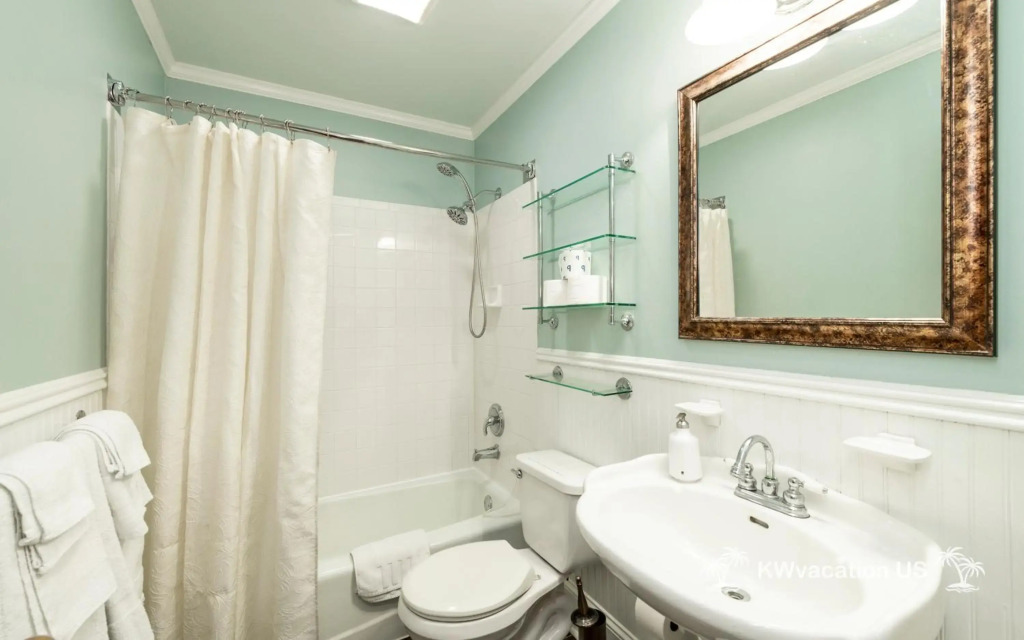 The Island Suite at KW Vacation