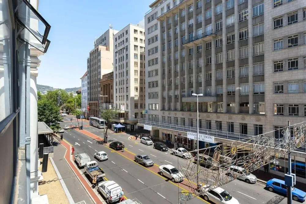 Bijoux Apartment With Rooftop Pool in Cape Town City Centre