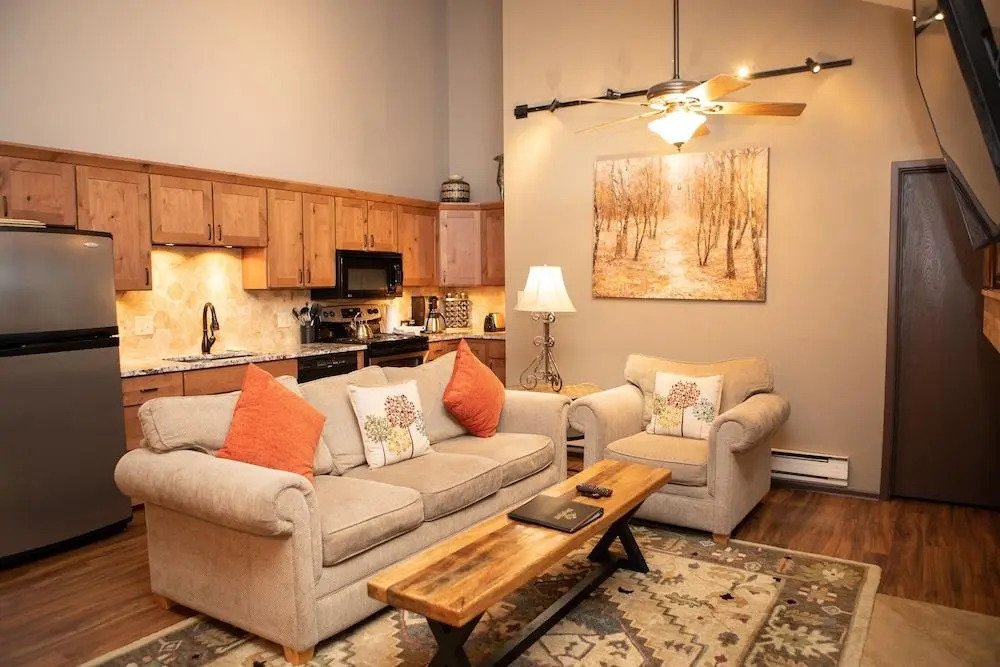 1168 Flying Dutchman 2 Bedroom Condo by RedAwning