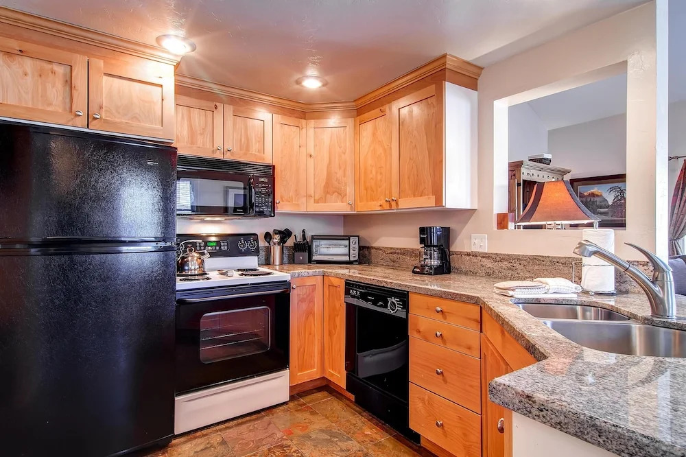 1048-1052 Empire Ave by Park City Lodging
