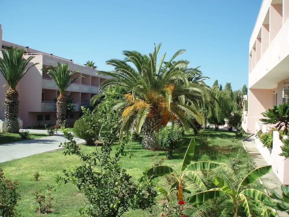 Roselands Hotel