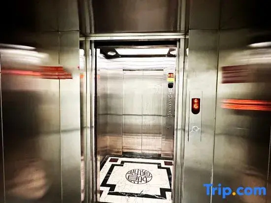 Homeinn Ease Hotel (Beijing Temple of Heaven Park Tianqiao Subway Station)