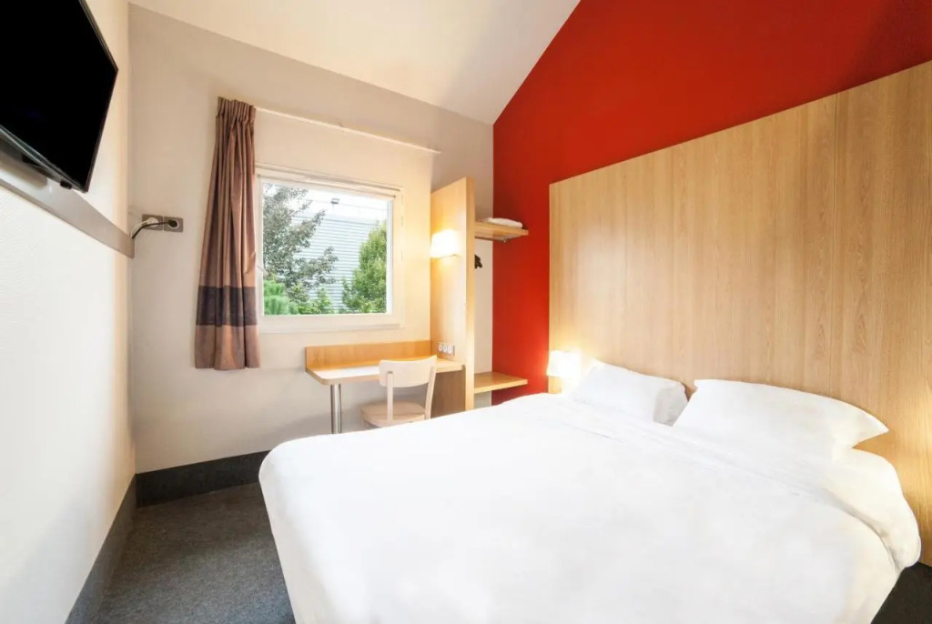 B&B HOTEL Evry Lisses 2 - 3 étoiles