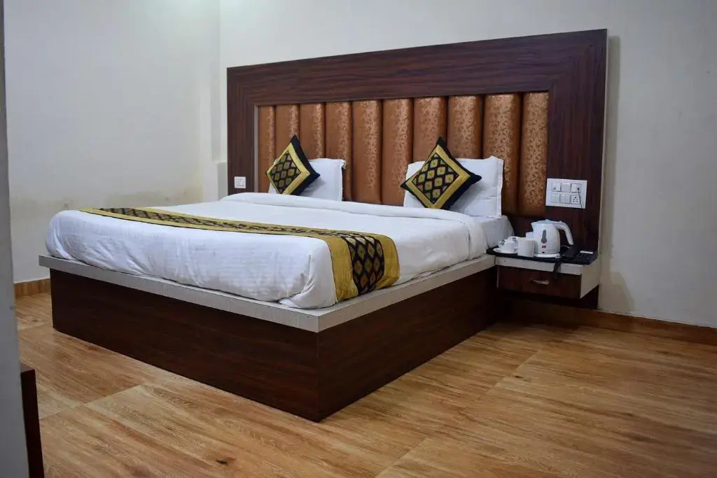 Hotel Grey Castle - Near Haridwar Railway Station